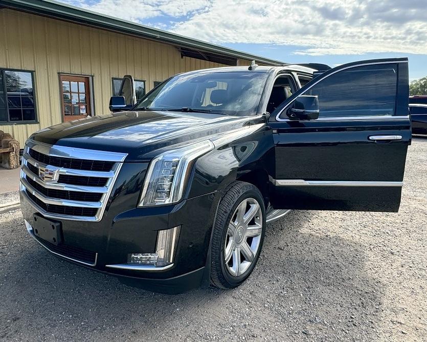 Cadillac Escalade 4WD 4dr Luxury 2018
