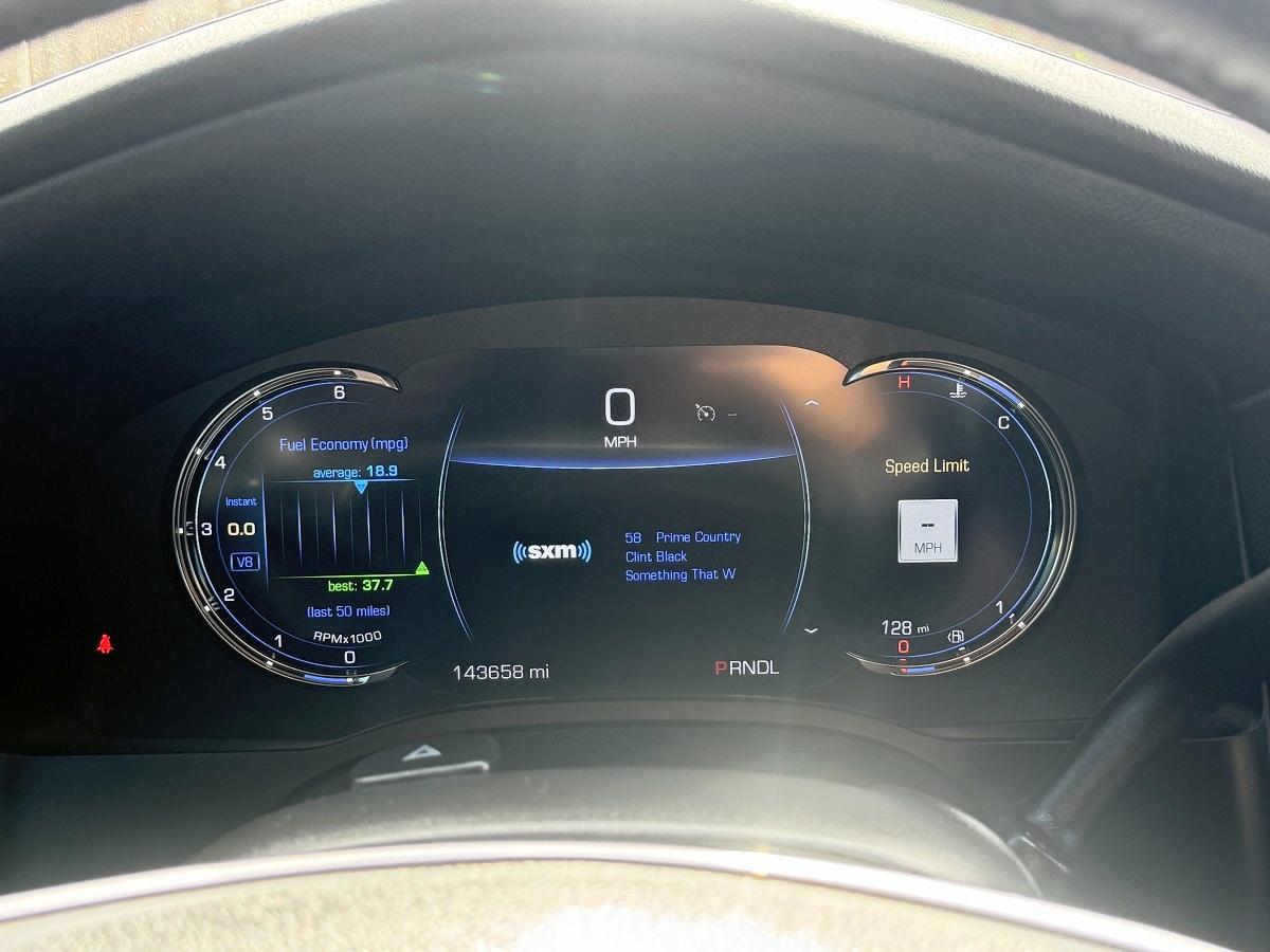 Cadillac Escalade 4WD 4dr Luxury 2018
