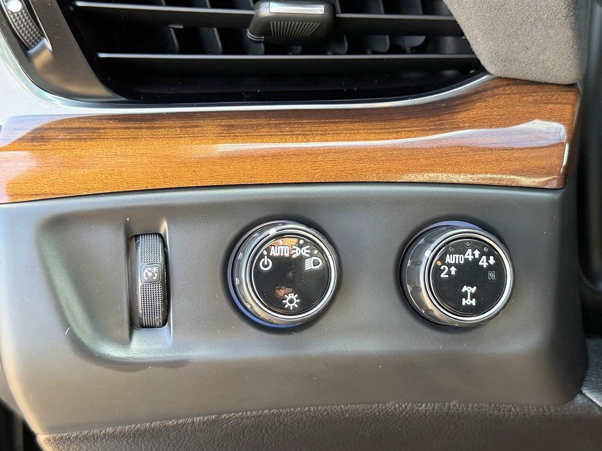 Cadillac Escalade 4WD 4dr Luxury 2018