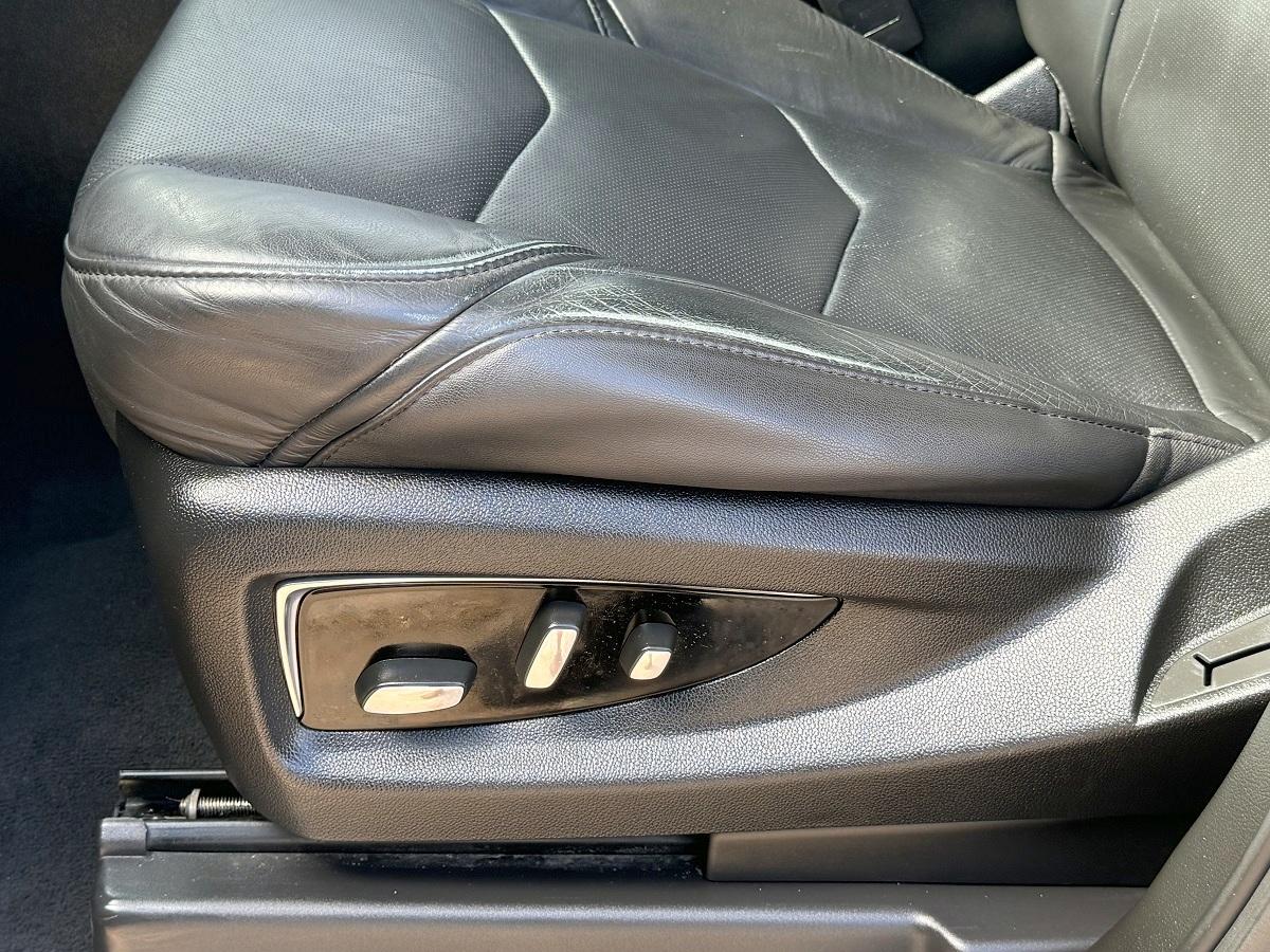 Cadillac Escalade 4WD 4dr Luxury 2018