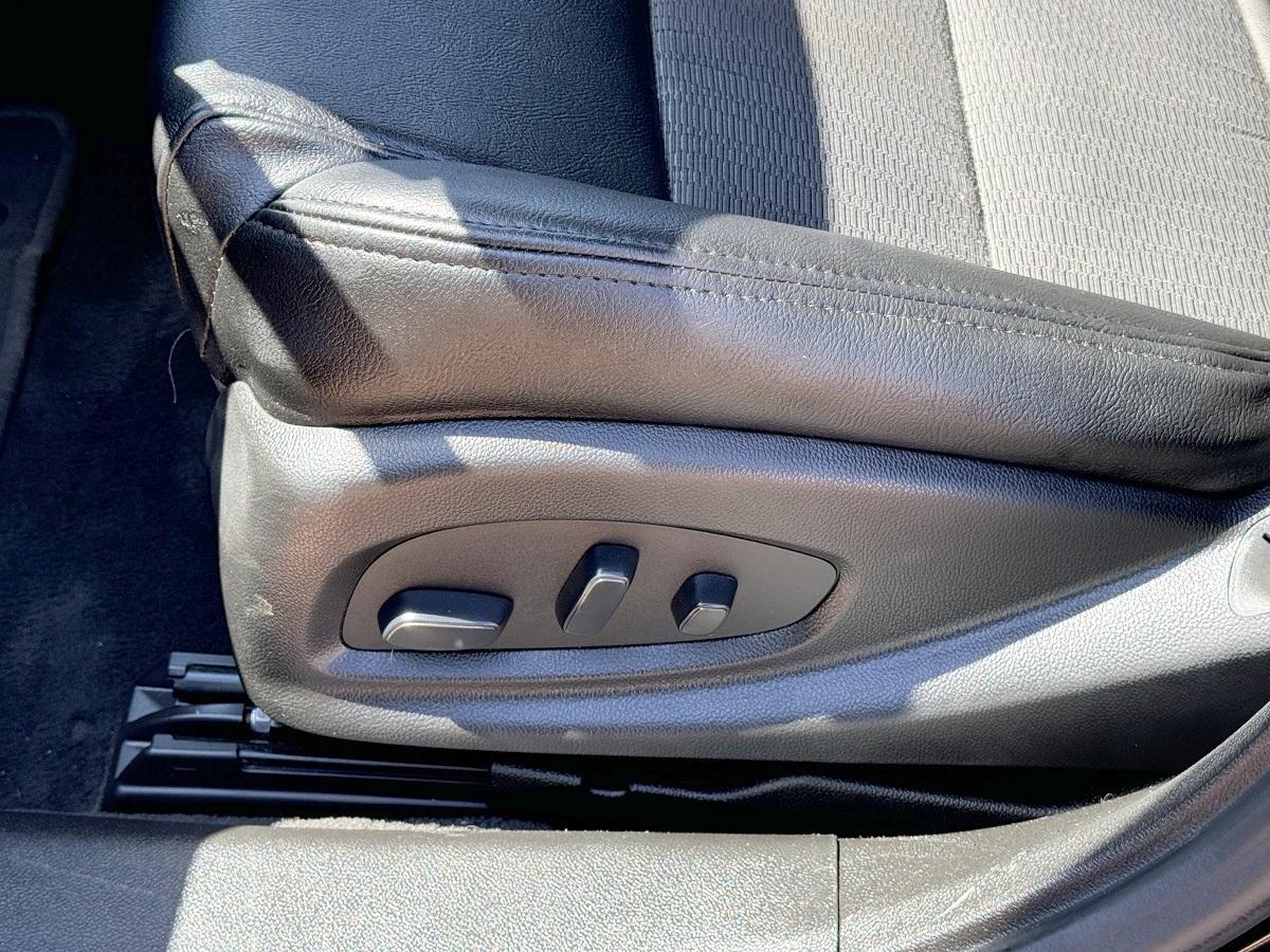 Chevrolet Impala 4dr Sdn LT w/1LT 2019
