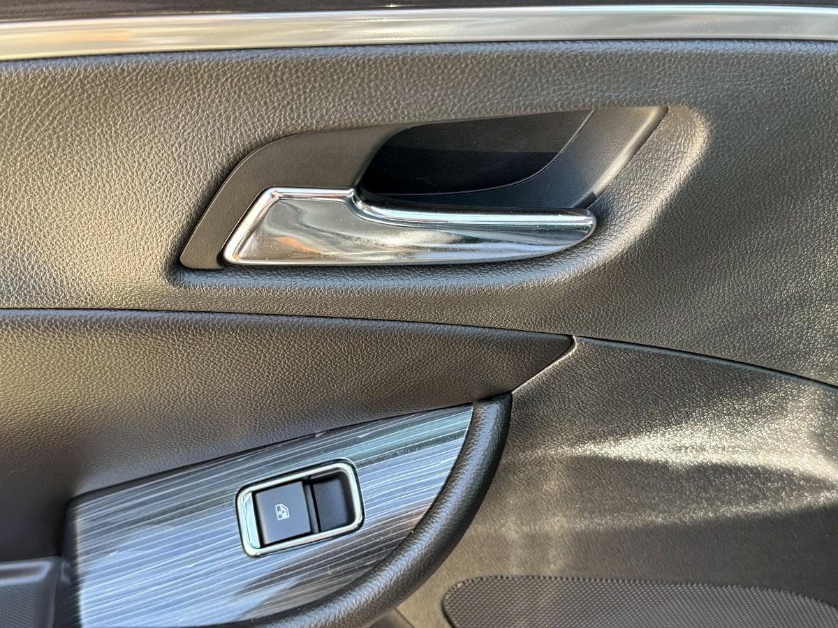 Chevrolet Impala 4dr Sdn LT w/1LT 2019