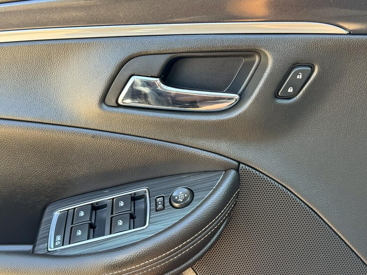 Chevrolet Impala 4dr Sdn LT w/1LT 2019