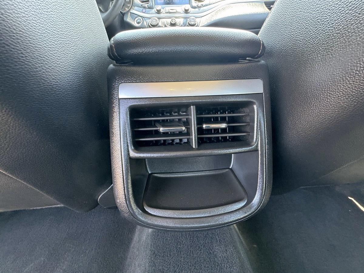 Chevrolet Impala 4dr Sdn LT w/1LT 2019