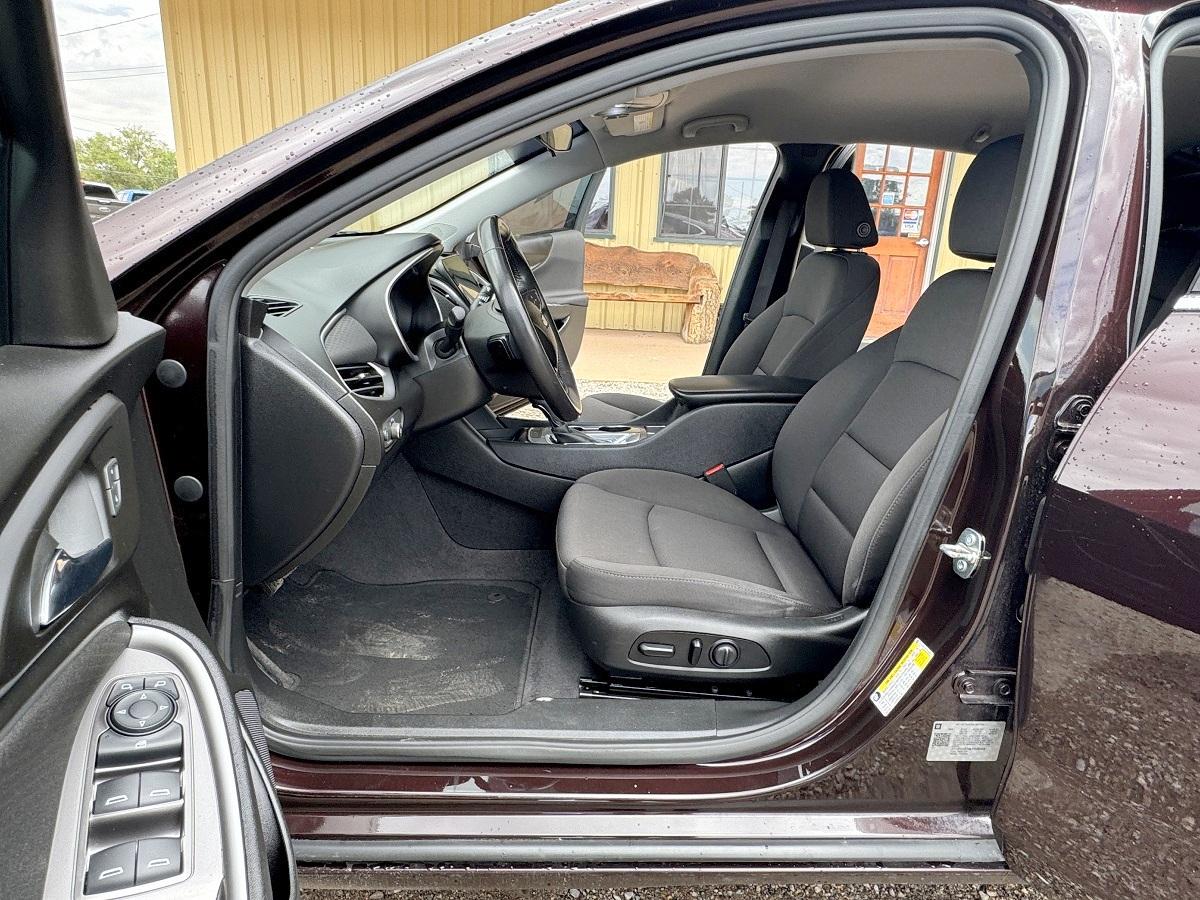 Chevrolet Malibu 4dr Sdn RS 2020