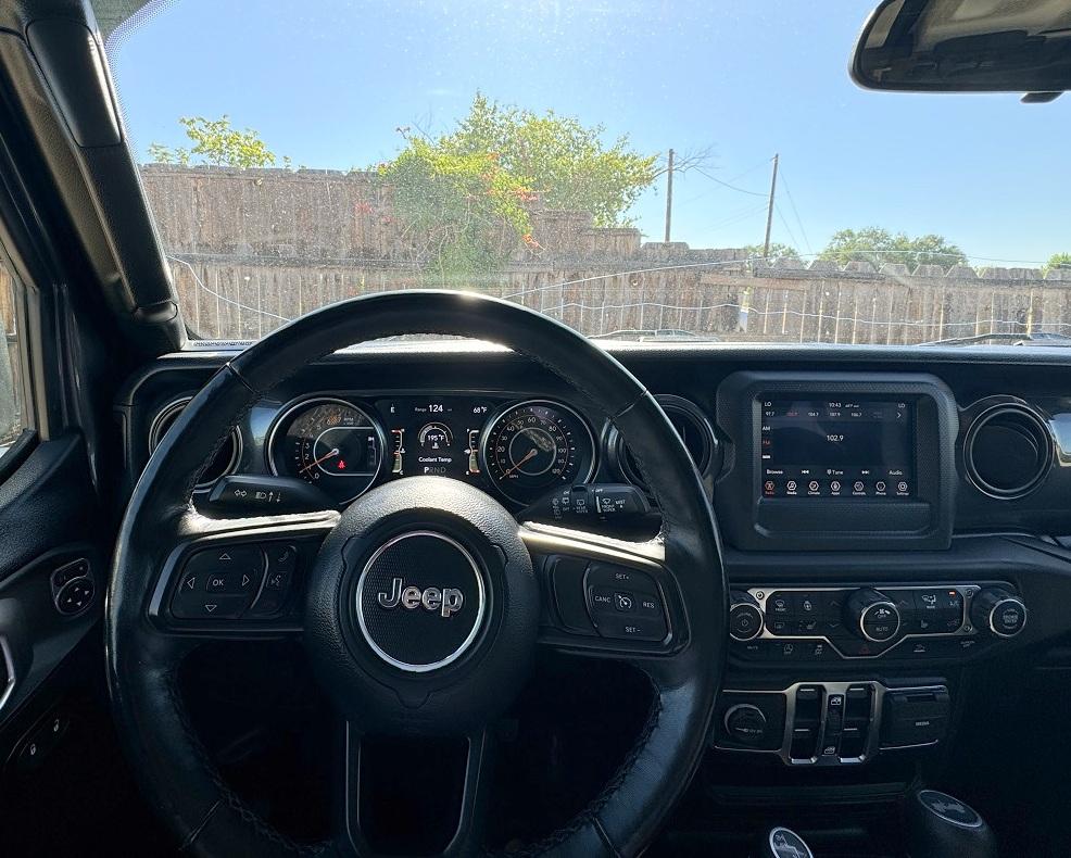 Jeep Wrangler Unlimited Sahara 4WD 2021