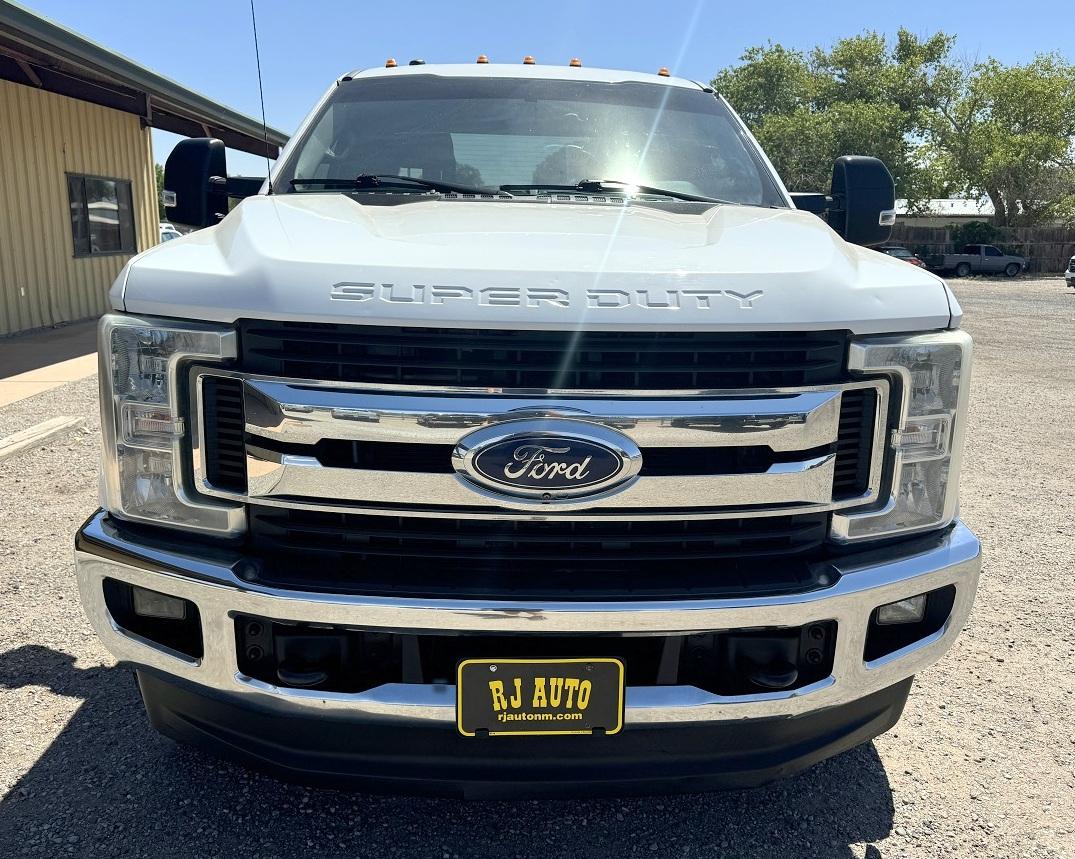 Ford Super Duty F-350 SRW XLT 4WD SuperCab 8' Box 2019