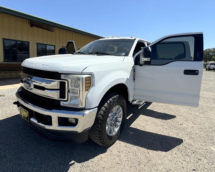 Ford Super Duty F-350 SRW XLT 4WD SuperCab 8' Box 2019