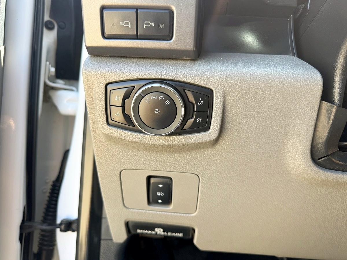 Ford Super Duty F-350 SRW XLT 4WD SuperCab 8' Box 2019