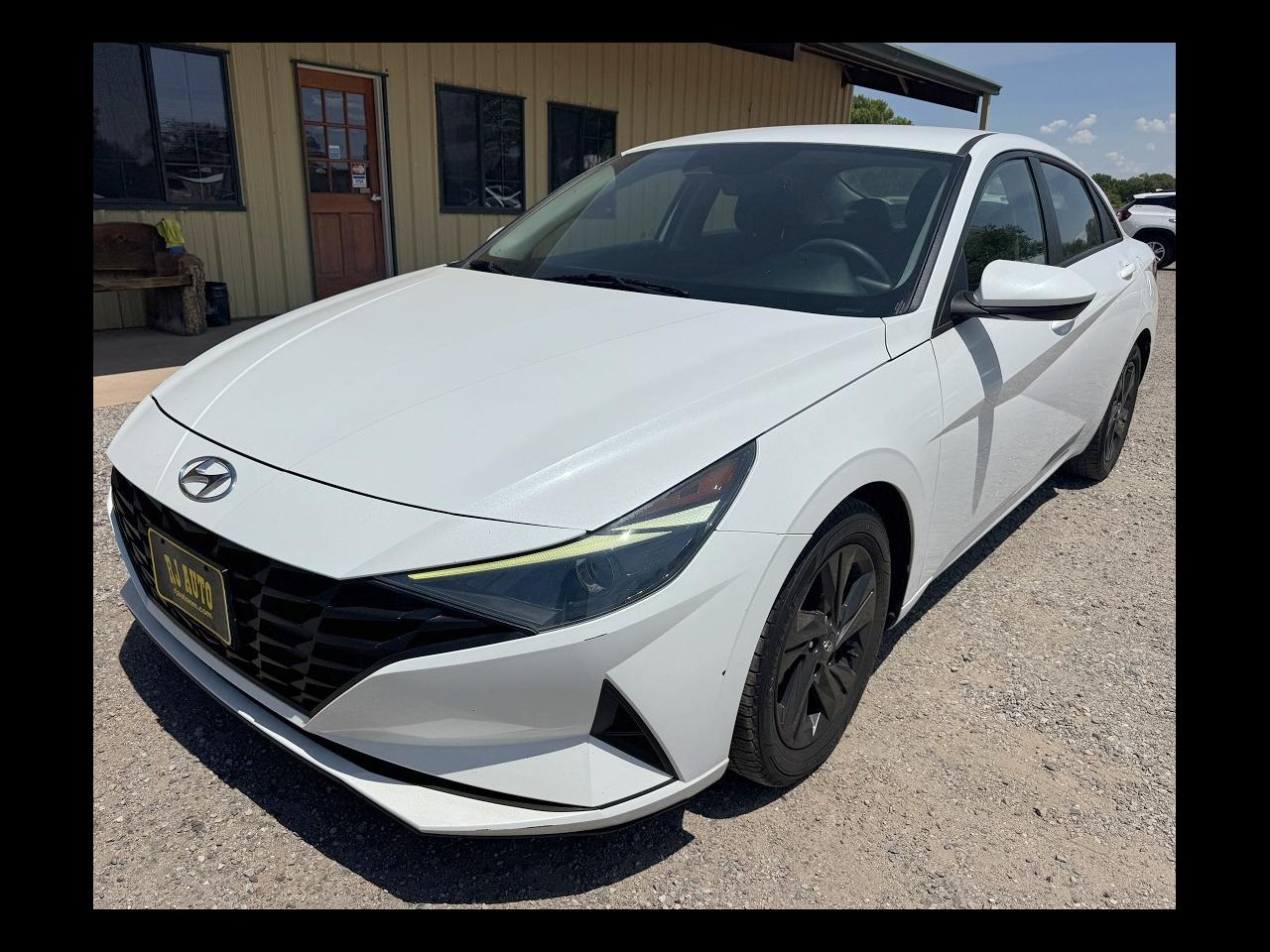 Hyundai Elantra SEL 2021