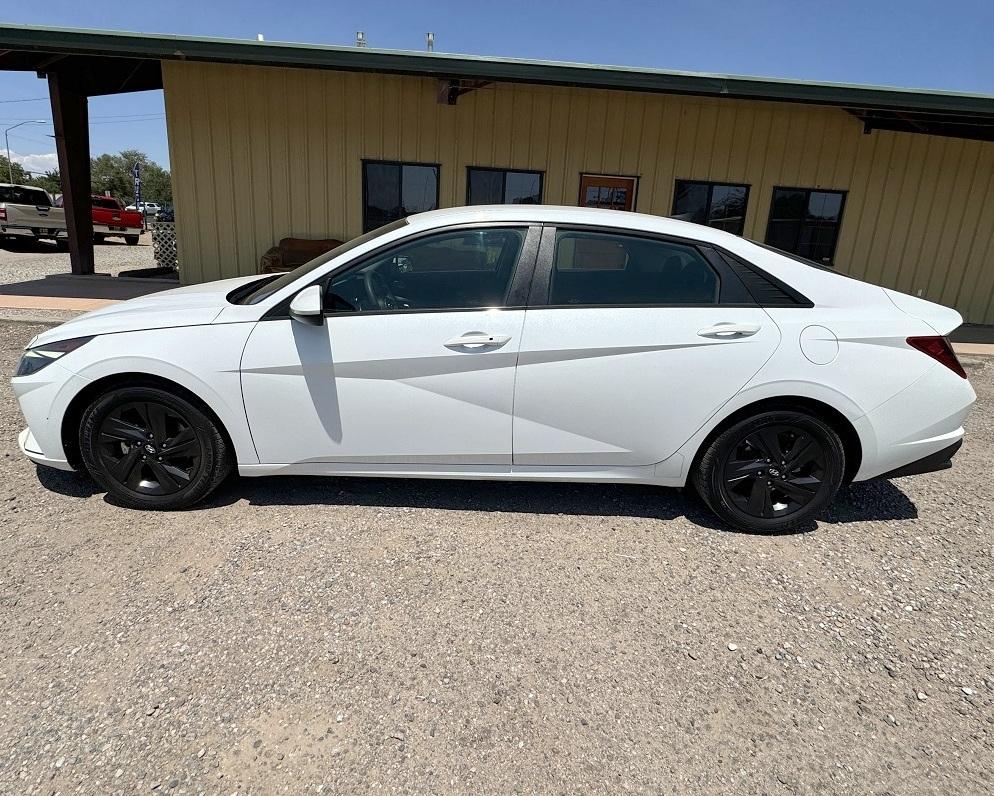Hyundai Elantra SEL 2021