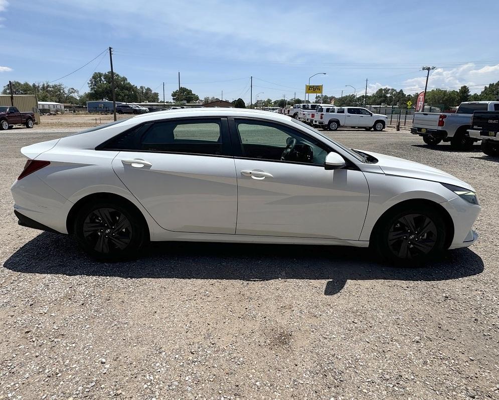 Hyundai Elantra SEL 2021