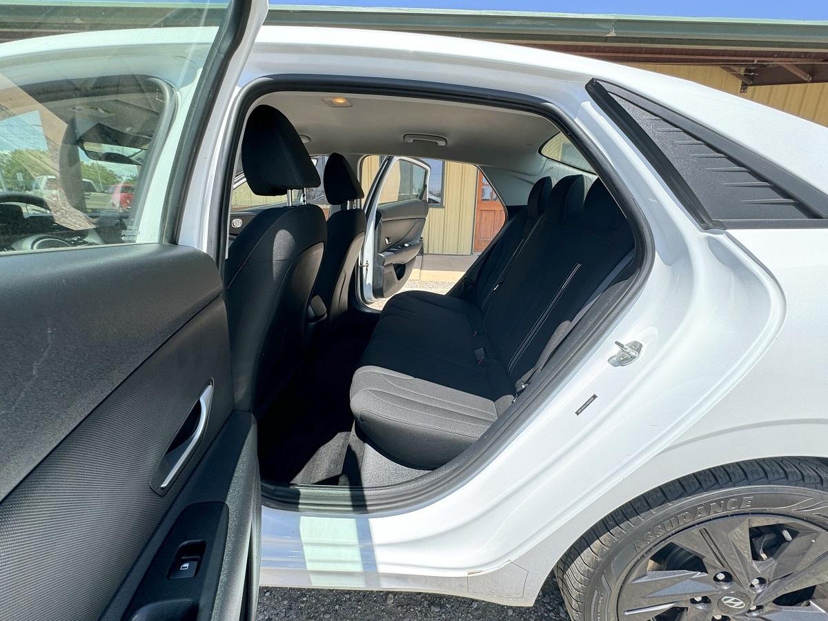 Hyundai Elantra SEL 2021
