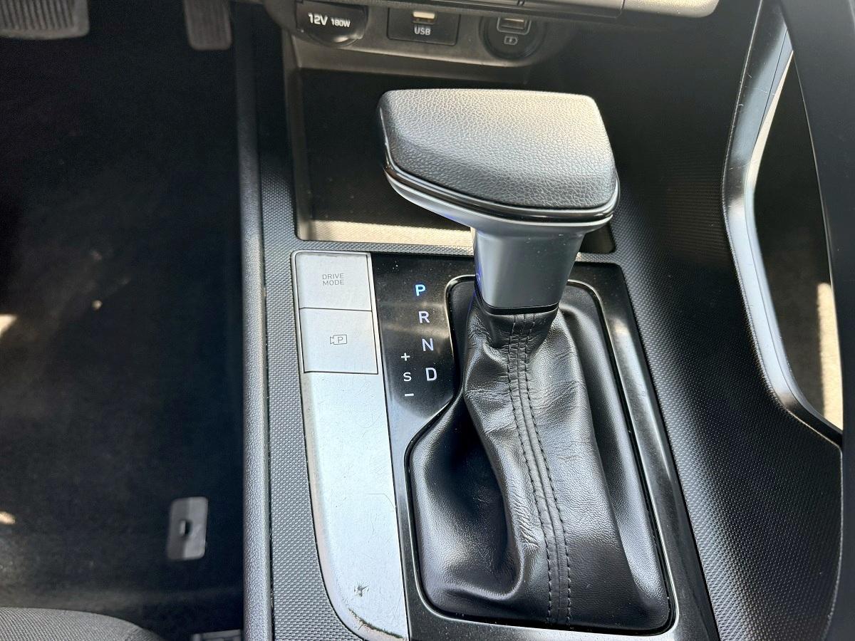 Hyundai Elantra SEL 2021