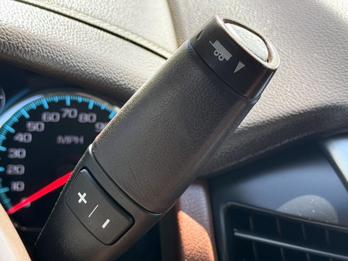 Chevrolet Tahoe 4WD 4dr Premier 2018