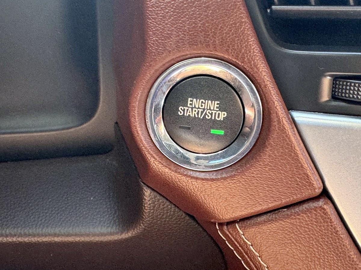 Chevrolet Tahoe 4WD 4dr Premier 2018