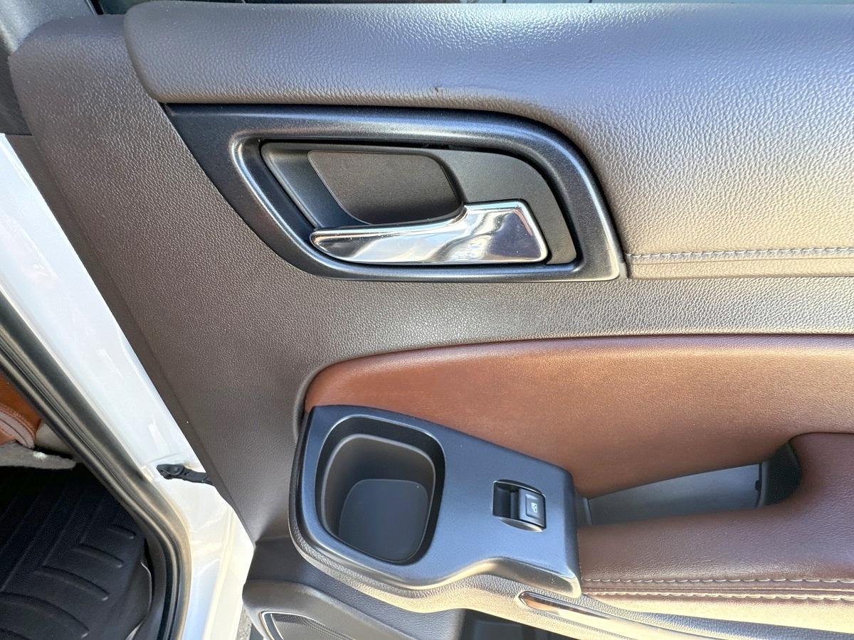 Chevrolet Tahoe 4WD 4dr Premier 2018