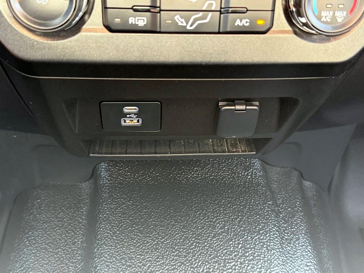 Ford Super Duty F-250 SRW  2022