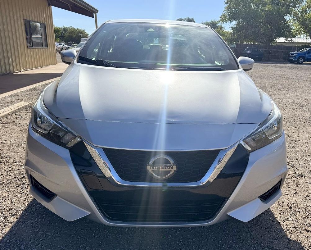 Nissan Versa SV CVT 2021