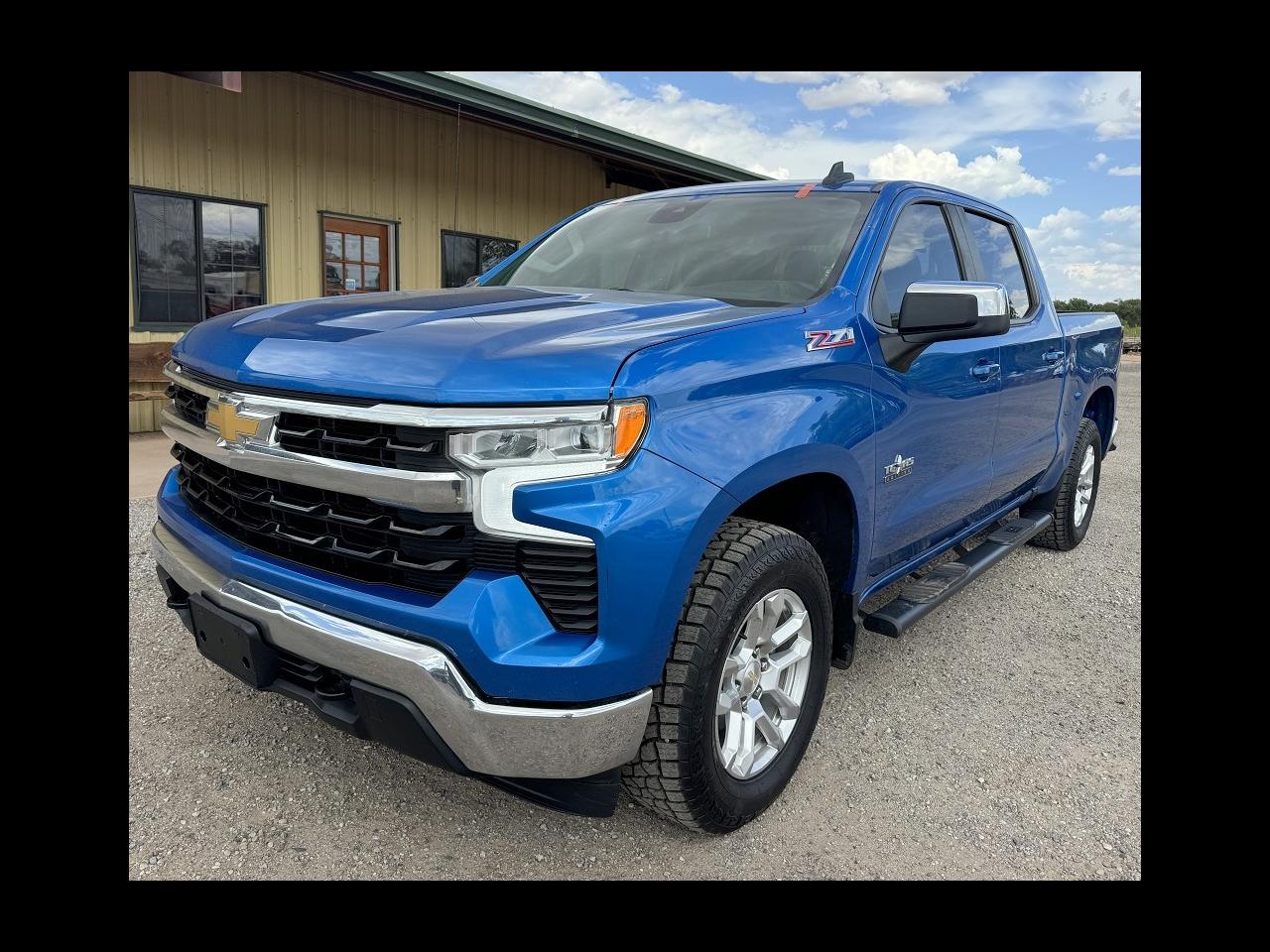 2023 Chevrolet Silverado 1500 4WD Crew Cab LT w/1LT