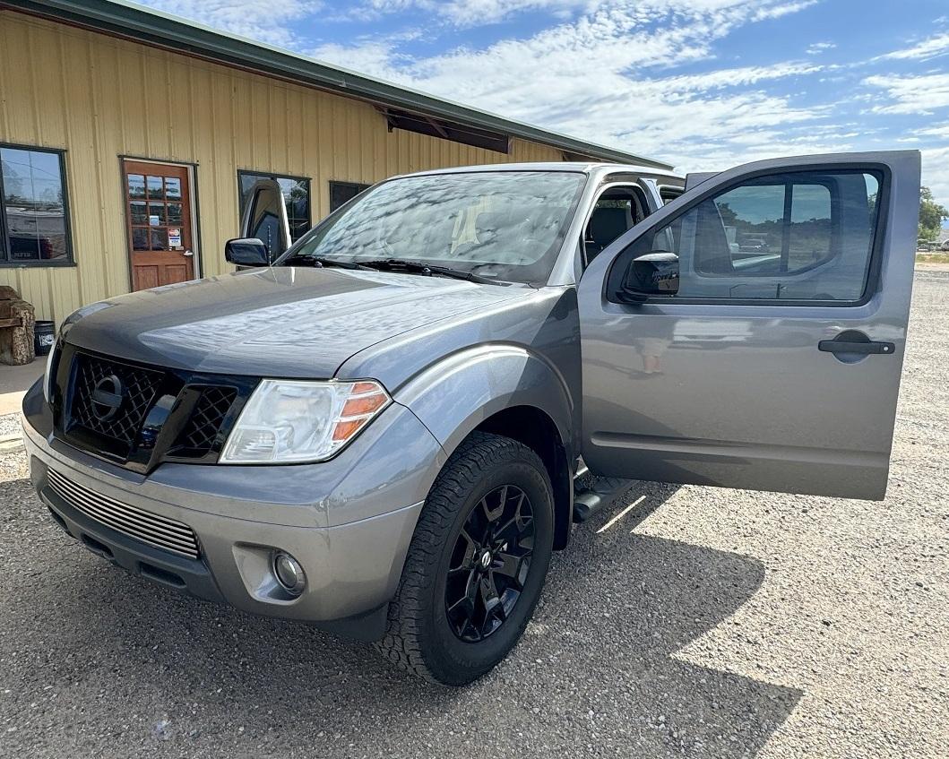 Nissan Frontier Crew Cab 4x4 SV Auto 2020
