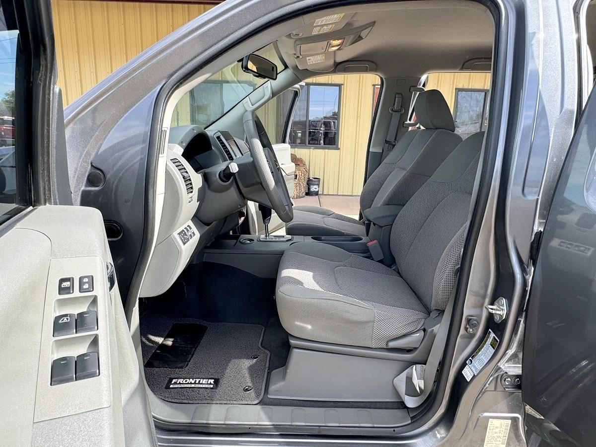 Nissan Frontier Crew Cab 4x4 SV Auto 2020