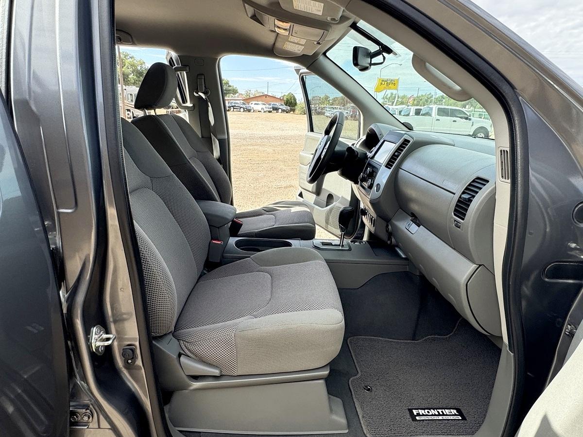 Nissan Frontier Crew Cab 4x4 SV Auto 2020