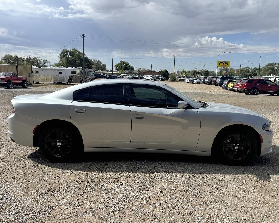 Dodge Charger SXT RWD 2022