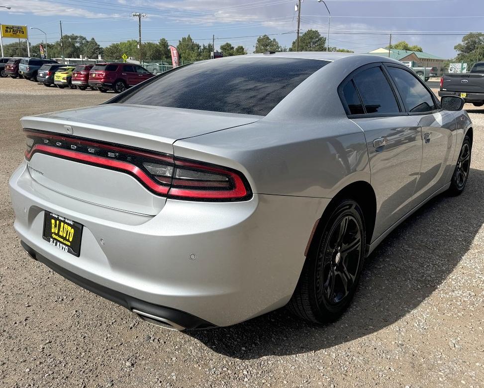 Dodge Charger SXT RWD 2022