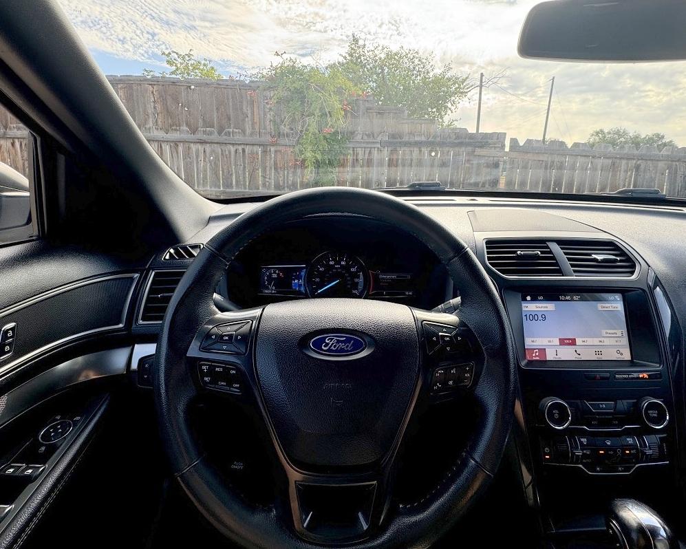 Ford Explorer XLT FWD 2019