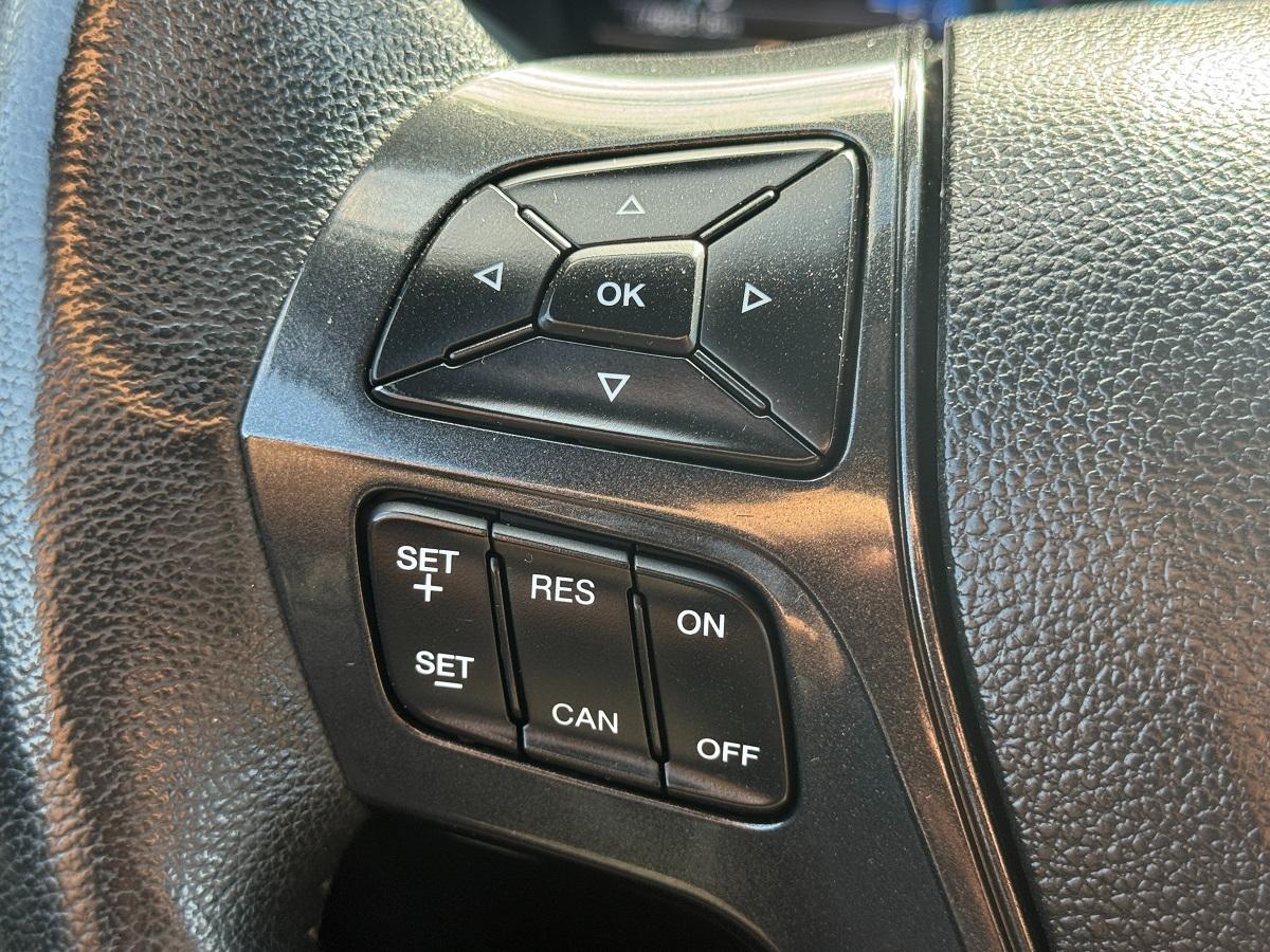 Ford Explorer XLT FWD 2019