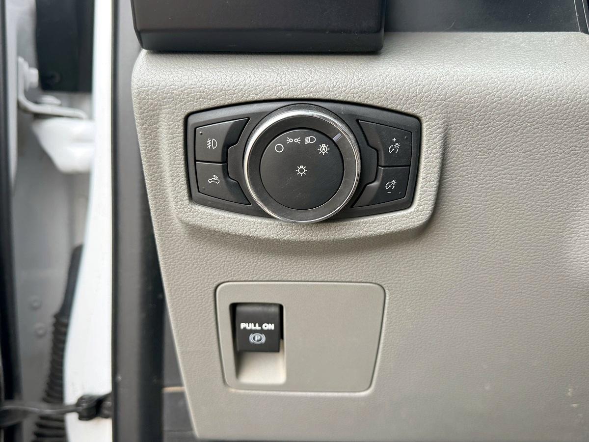 Ford F-150 XL 2WD SuperCrew 5.5' Box 2020