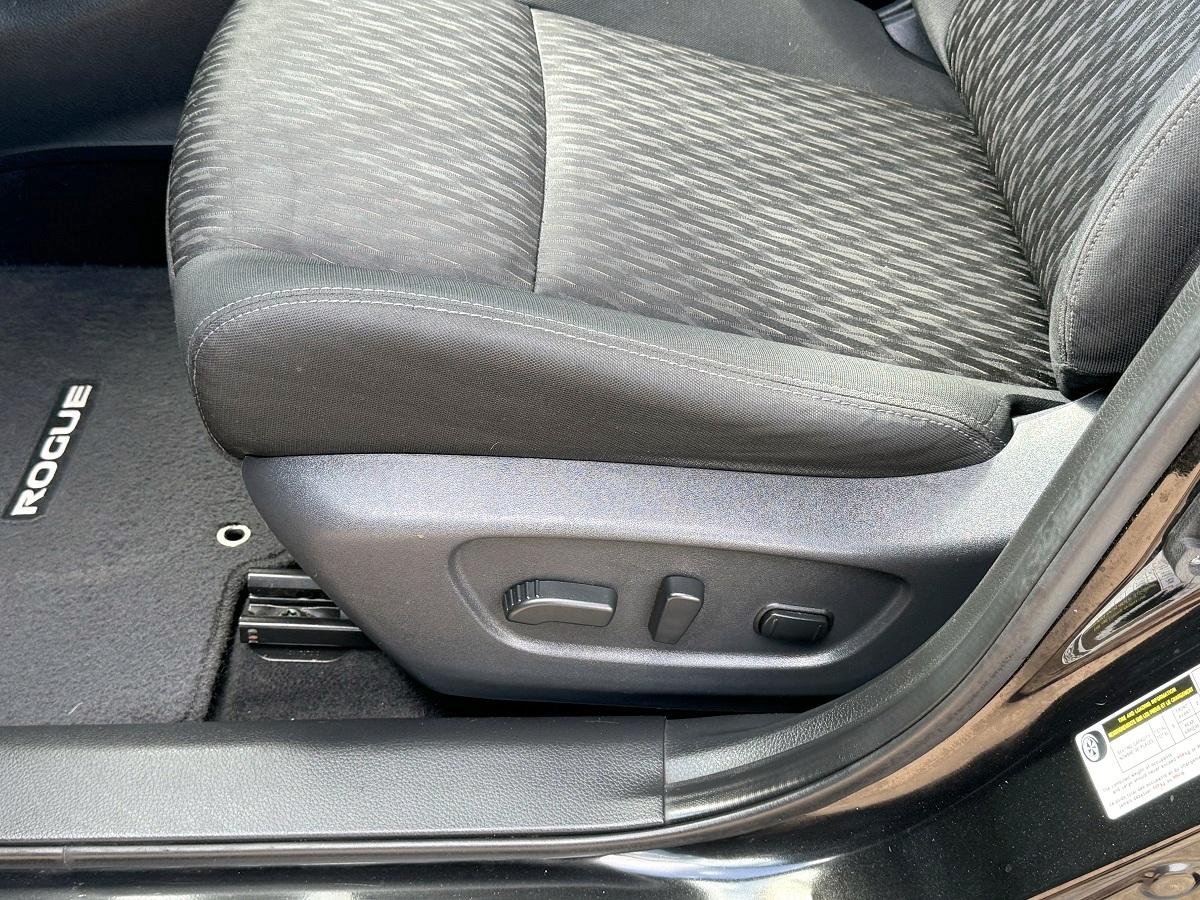 Nissan Rogue FWD SV 2018