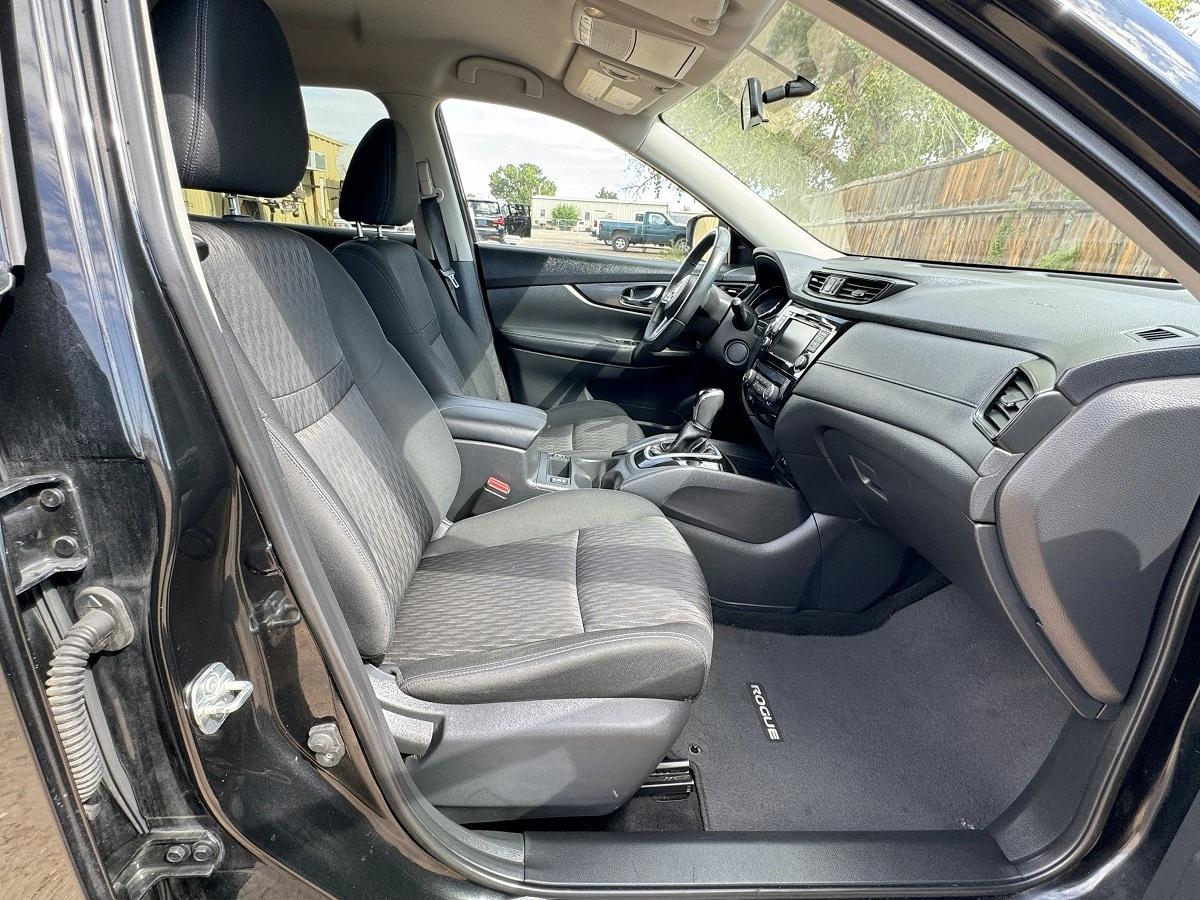 Nissan Rogue FWD SV 2018