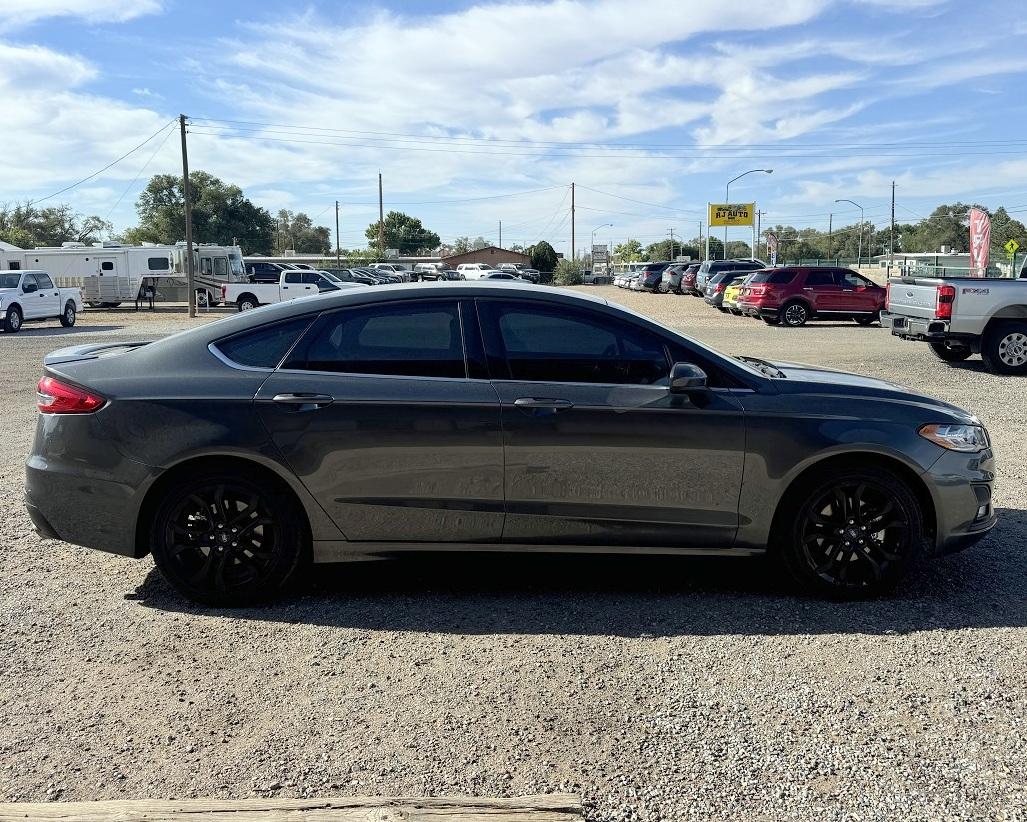 Ford Fusion SE FWD 2019