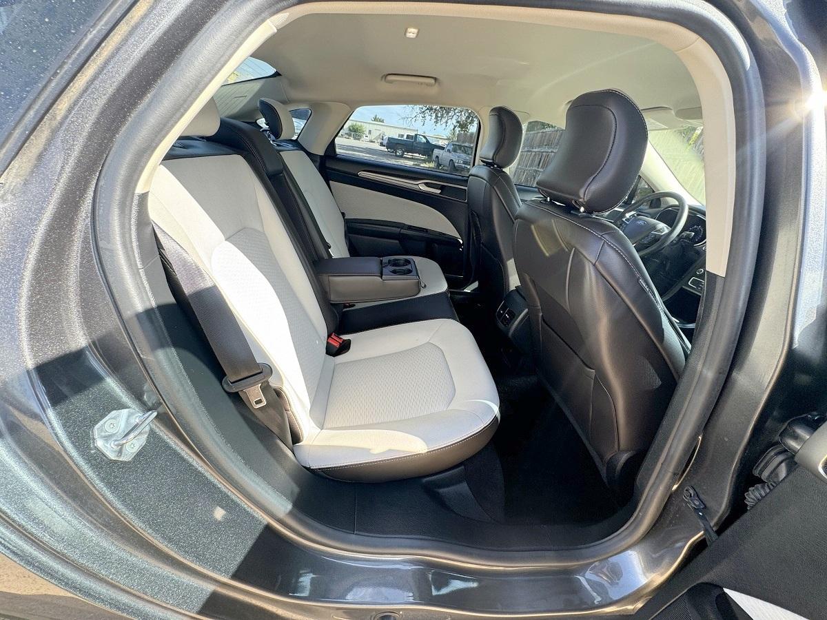 Ford Fusion SE FWD 2019