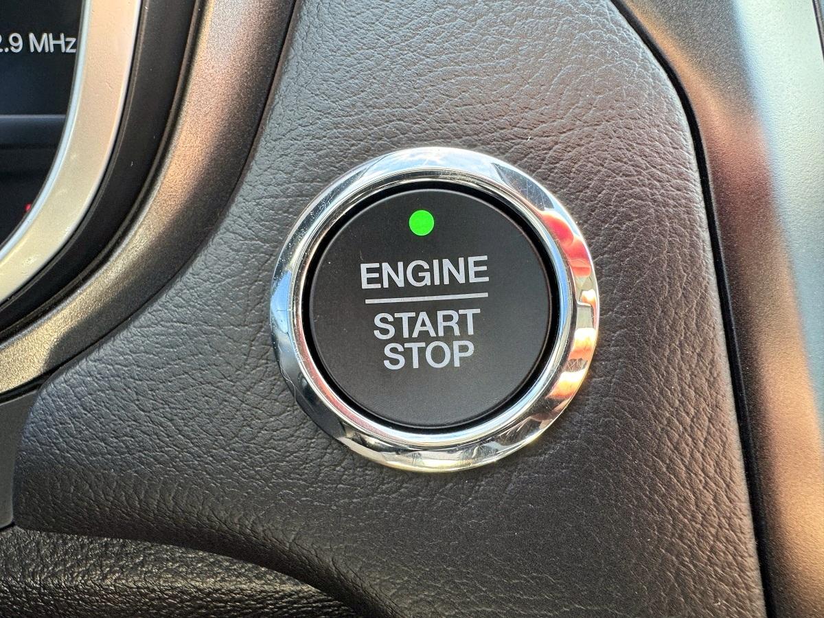 Ford Fusion SE FWD 2019