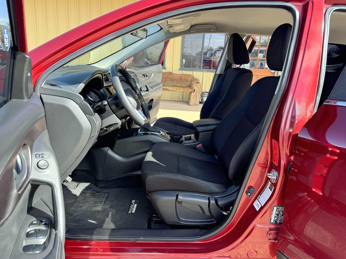 Nissan Rogue Sport FWD S 2020