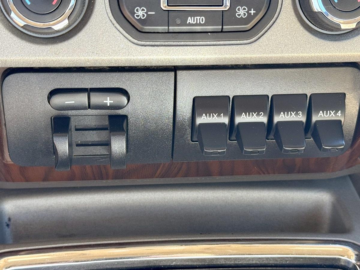 Ford Super Duty F-250 SRW  2015