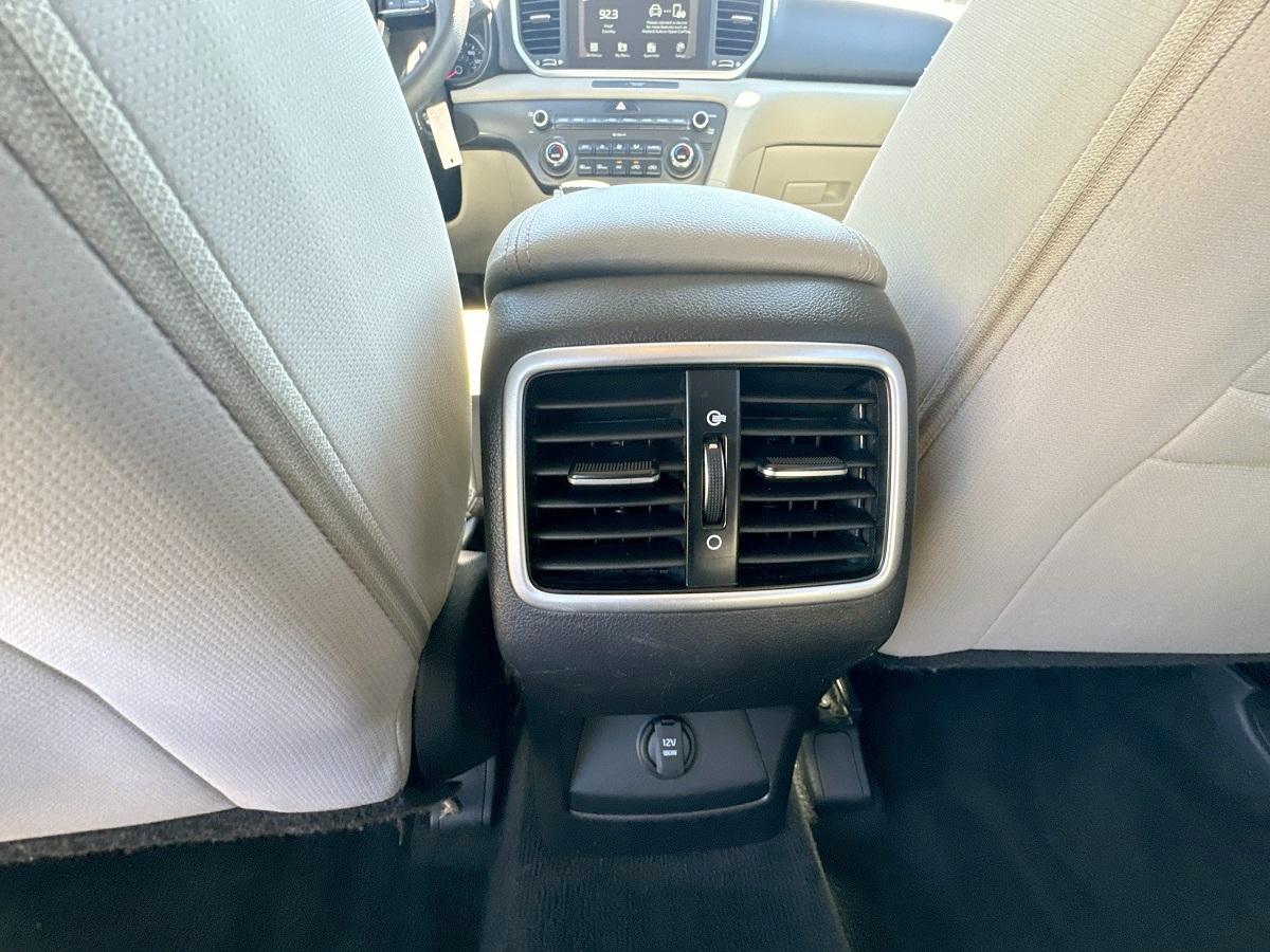 Kia Sportage LX FWD 2021