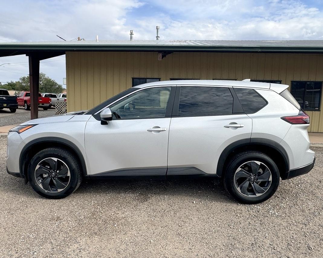 Nissan Rogue FWD SV 2025
