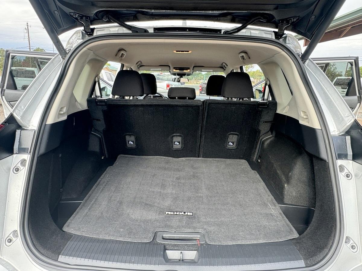 Nissan Rogue FWD SV 2025