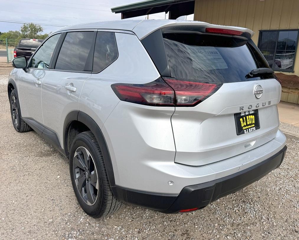 Nissan Rogue FWD SV 2025