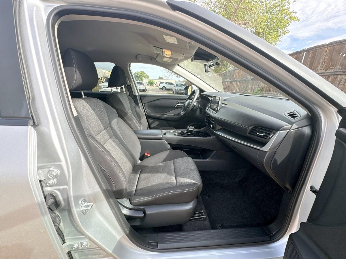 Nissan Rogue FWD SV 2025