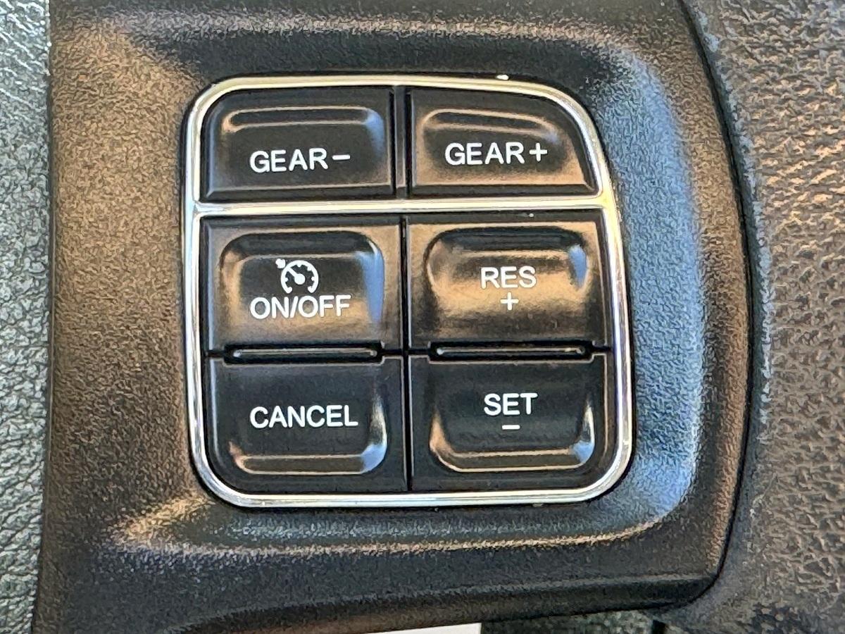 RAM 1500 Classic Crew Cab 4WD 2019