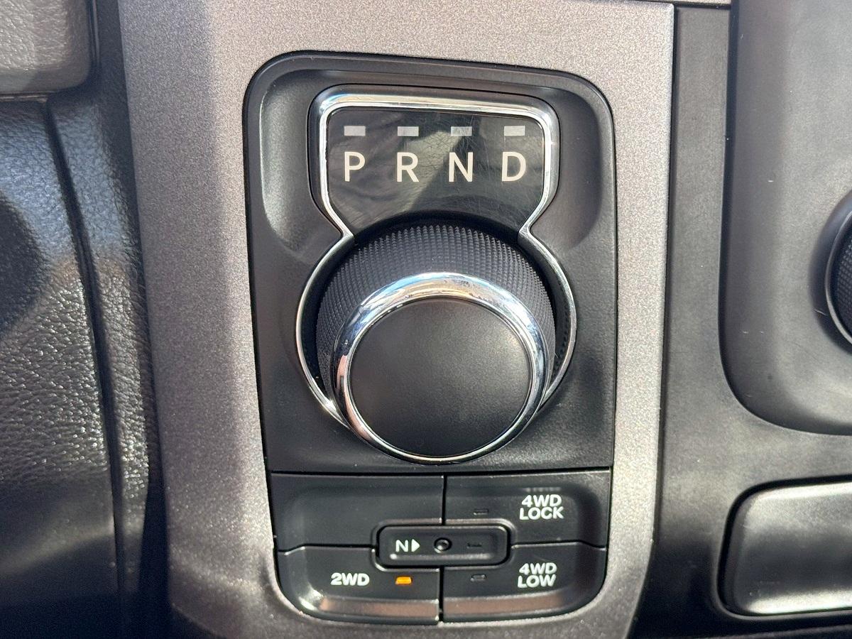 RAM 1500 Classic Crew Cab 4WD 2019