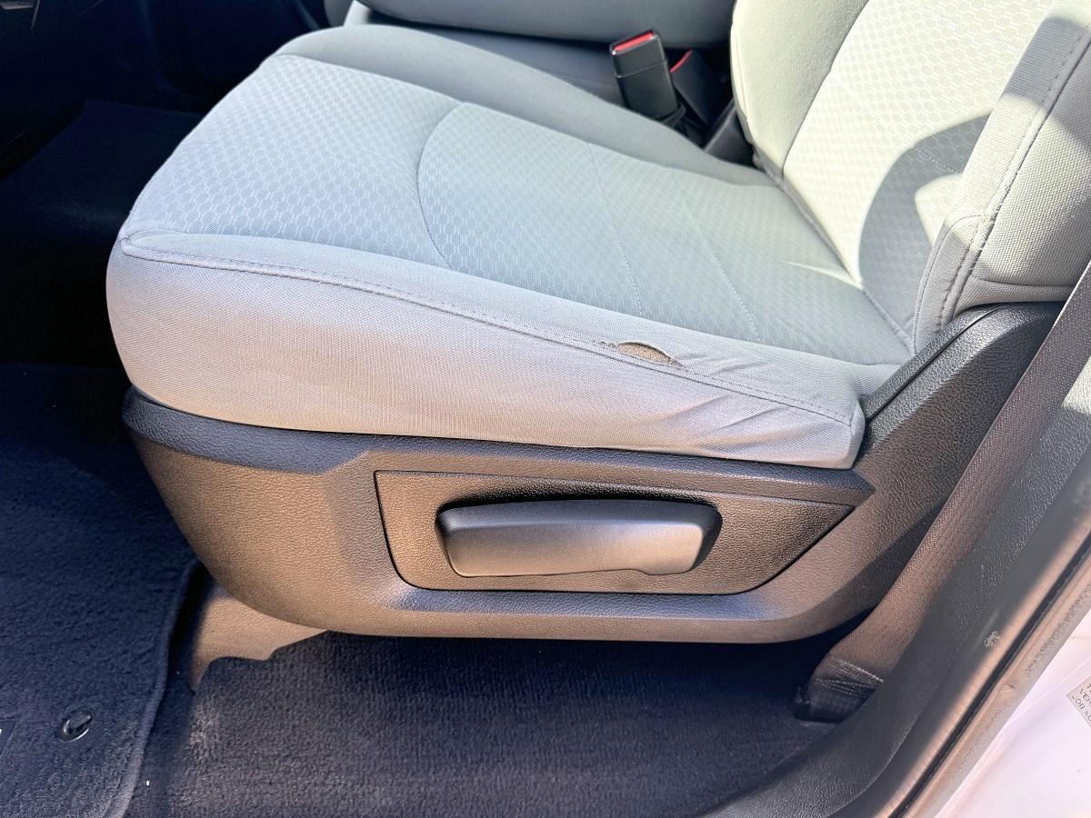 RAM 1500 Classic Crew Cab 4WD 2019