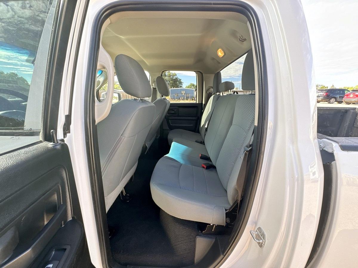 RAM 1500 Classic Crew Cab 4WD 2019