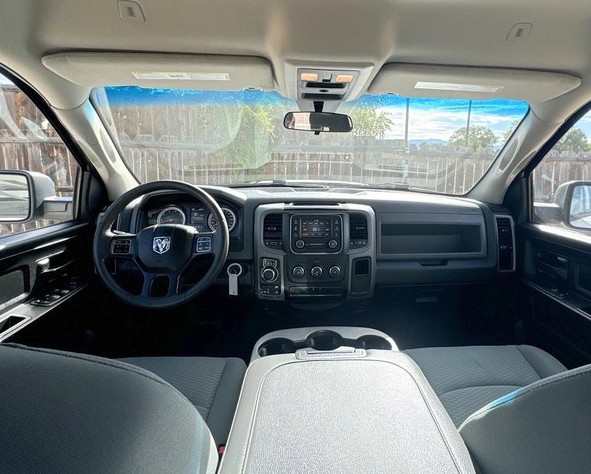 RAM 1500 Classic Crew Cab 4WD 2019