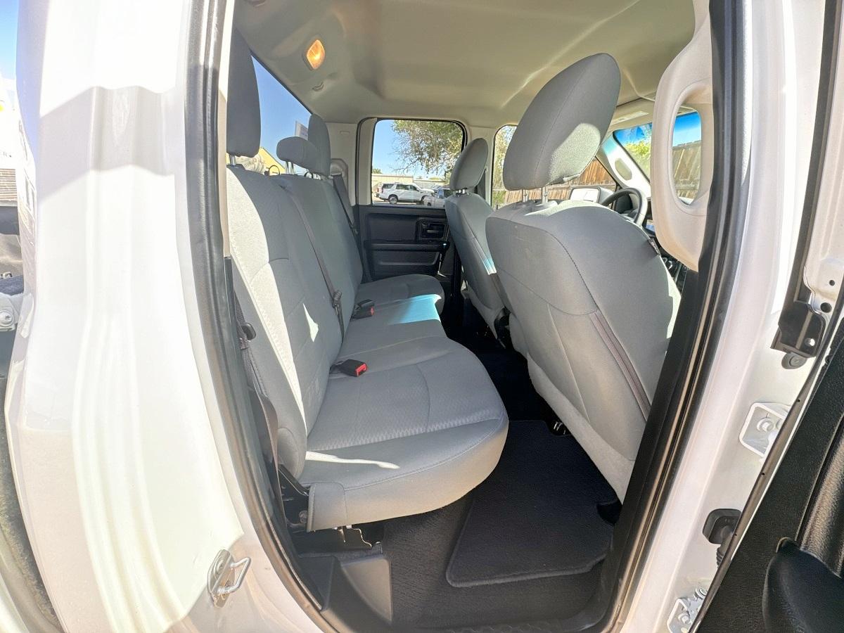 RAM 1500 Classic Crew Cab 4WD 2019